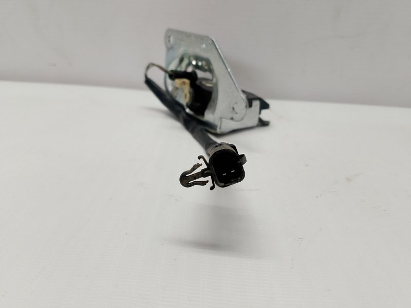 Замок крышки багажника Fiat Albea 2007