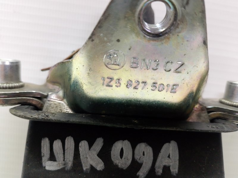 Замок крышки багажника SKODA Octavia 2011 a5