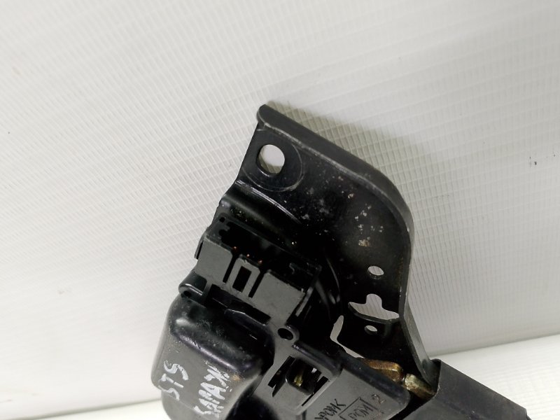 Замок крышки багажника Cadillac STS 2007