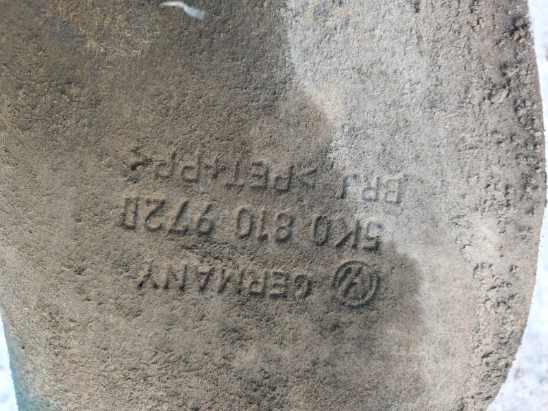 Подкрылок Volkswagen Golf 2012 Mk6