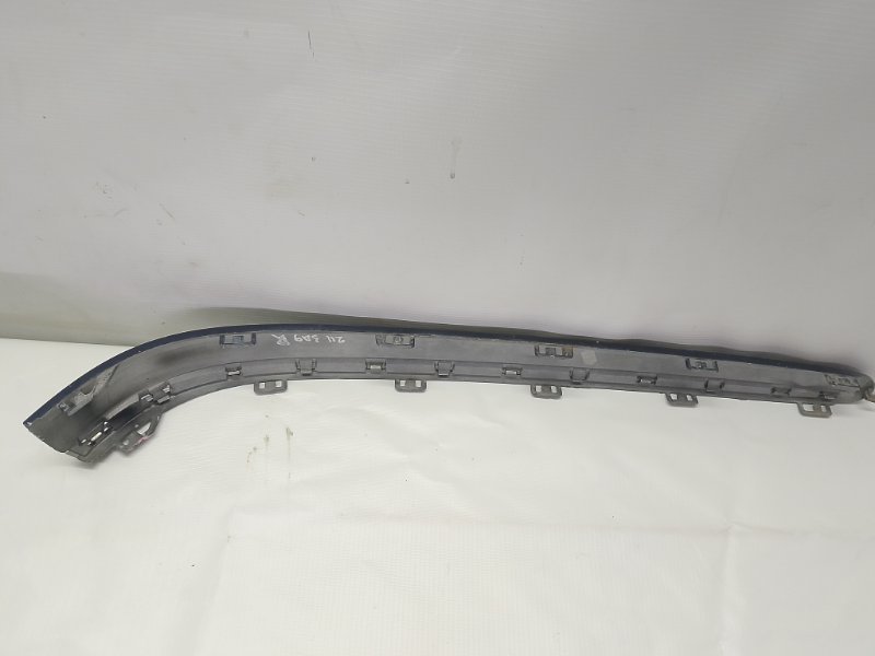 Молдинг бампера Mercedes Benz c