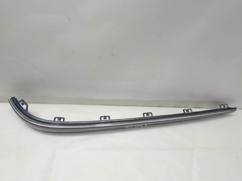 Молдинг бампера Mercedes Benz c