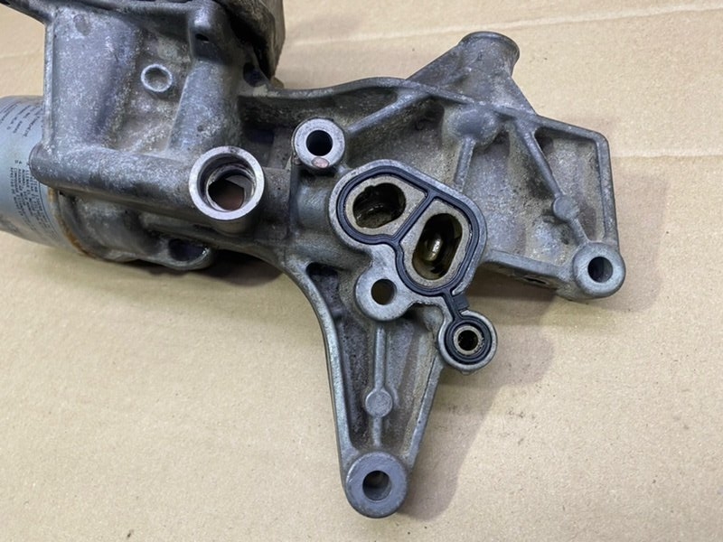 Корпус масляного фильтра Volkswagen Golf 2012 Mk6