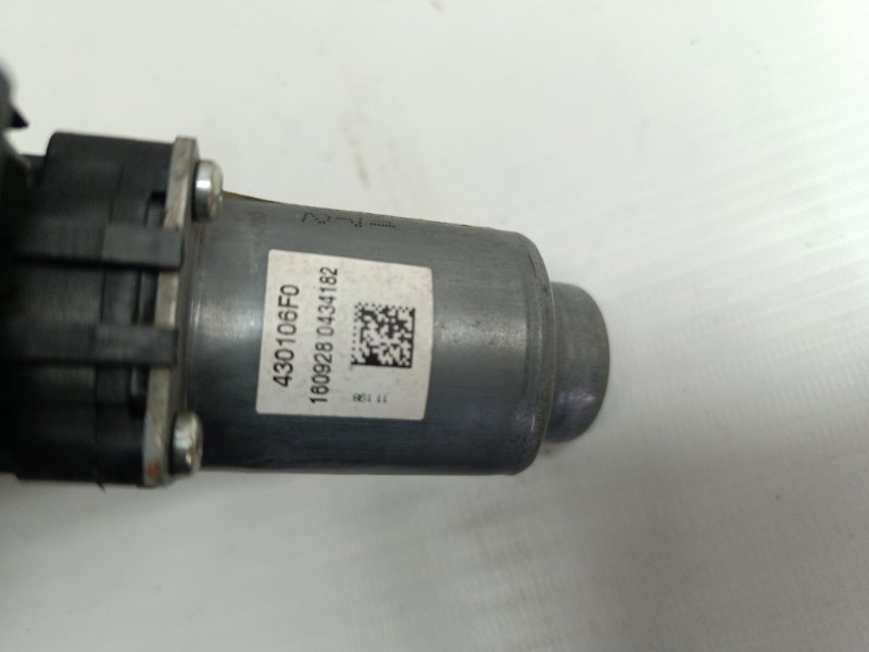 Моторчик стеклоподъемника Volkswagen Polo 2019