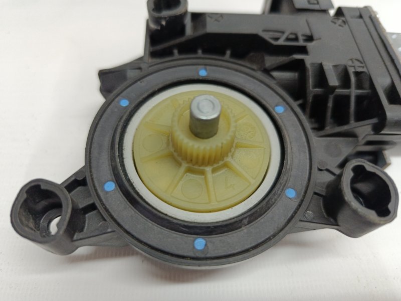 Моторчик стеклоподъемника Volkswagen Polo 2019