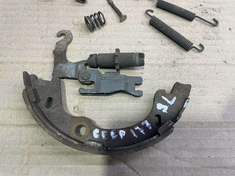 Механизм стояночного тормоза Kia Ceed 2007 ED