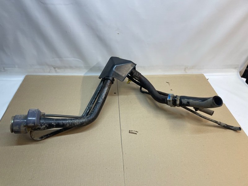 Горловина топливного бака Toyota Corolla 2008 E150