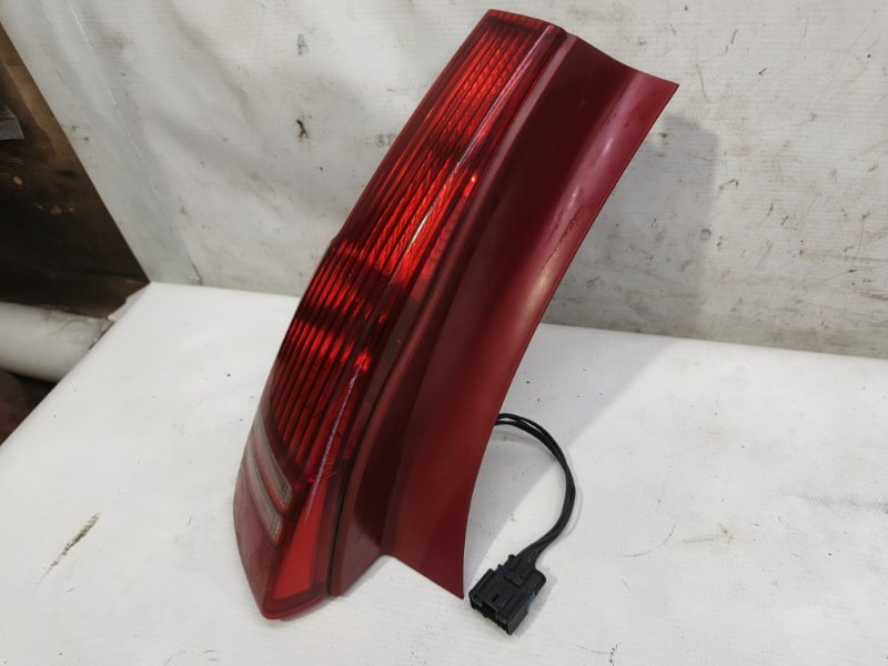 Фонарь Citroen C4 2008