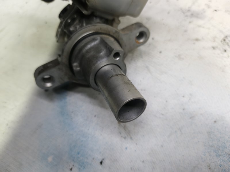 Главный тормозной цилиндр Citroen C4 2008