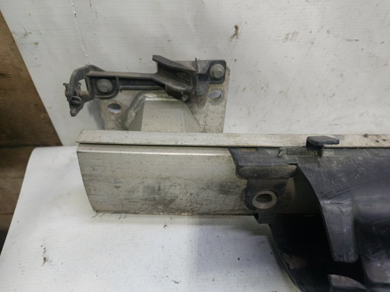 Усилитель бампера Citroen C4 2008