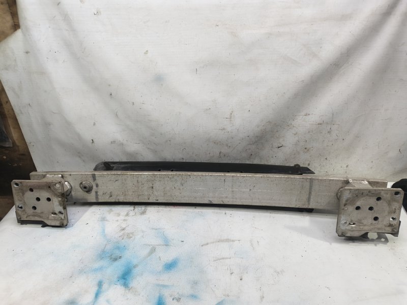 Усилитель бампера Citroen C4 2008