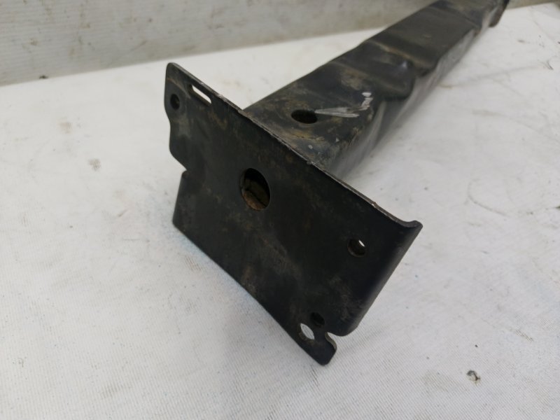 Кронштейн усилителя бампера Citroen C4 2008