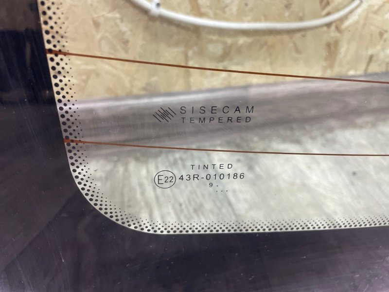 Стекло заднее Lada Vesta 2020