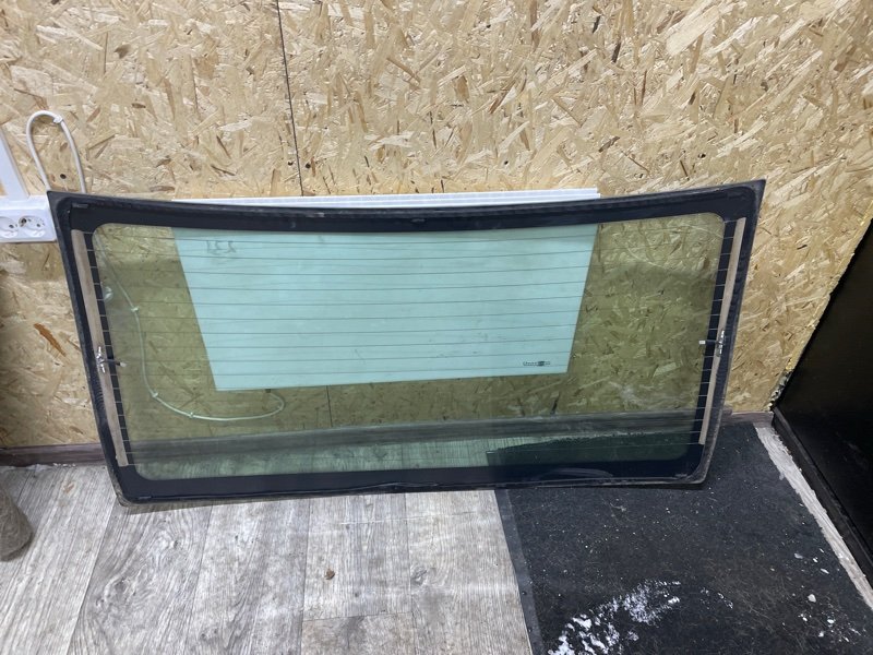 Стекло заднее Lada Vesta 2020