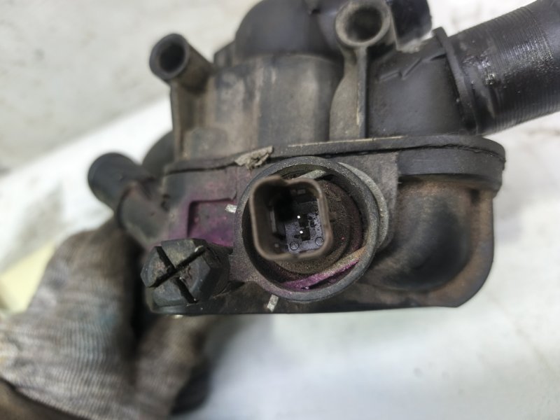 Корпус термостата Citroen C4 2008