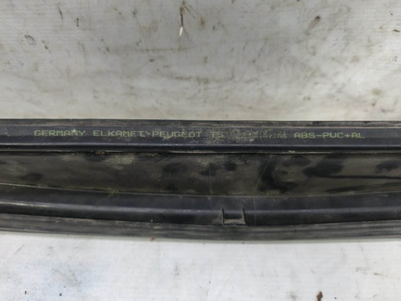 Жабо Citroen C4 2008