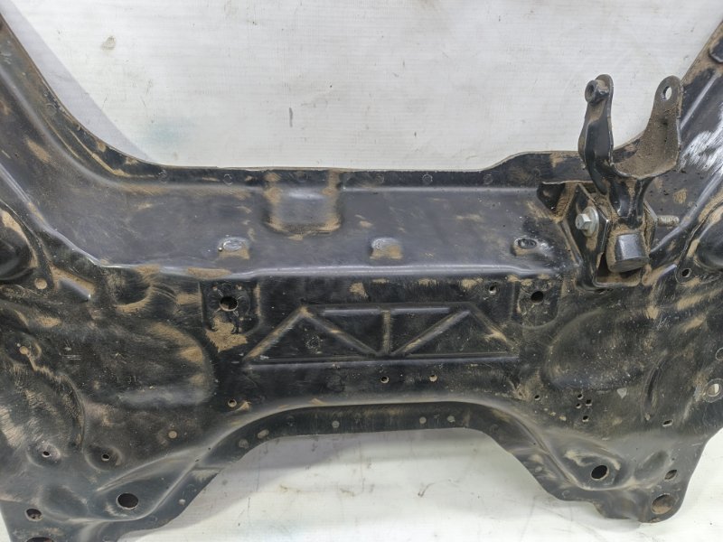 Балка Citroen C4 2008