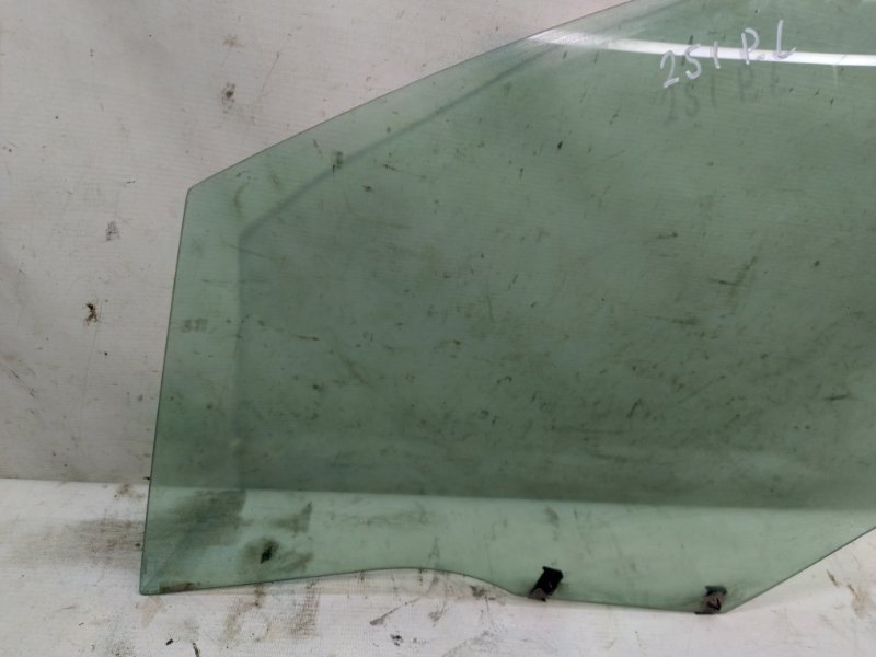 Стекло двери Citroen C4 2008