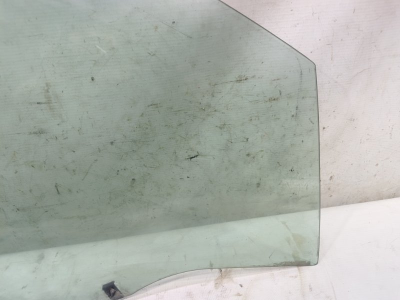 Стекло двери Citroen C4 2008