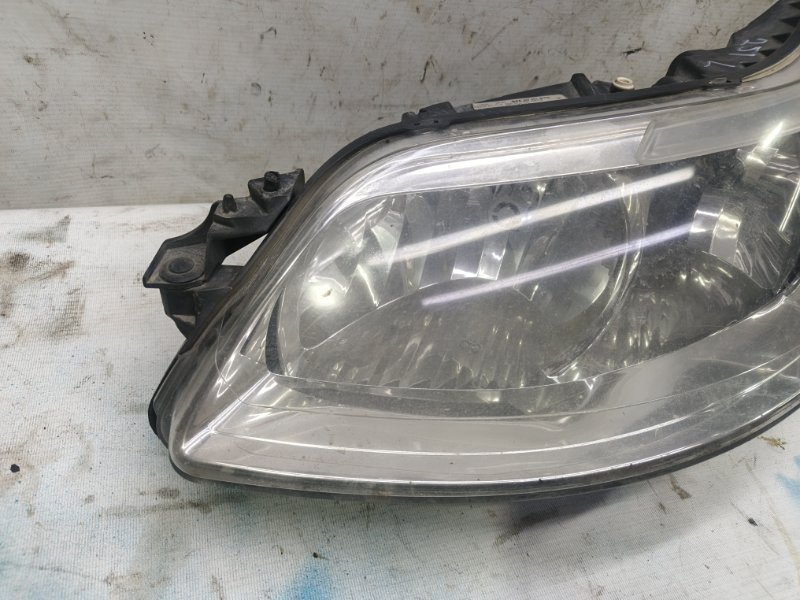 Фара Citroen C4 2008