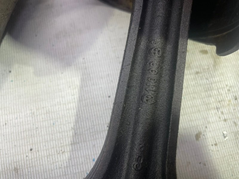 Поршень Mercedes-Benz S-Class 1992 W140