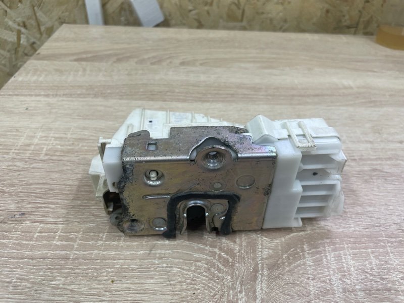 Замок двери Mercedes-Benz ML 2006 W 164