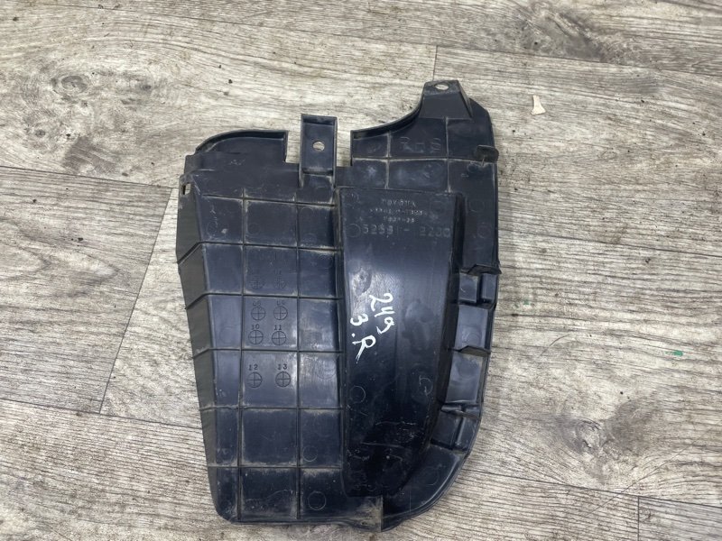 Подкрылок Toyota Corolla 2008 E150