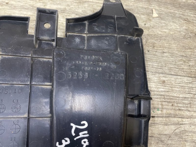 Подкрылок Toyota Corolla 2008 E150