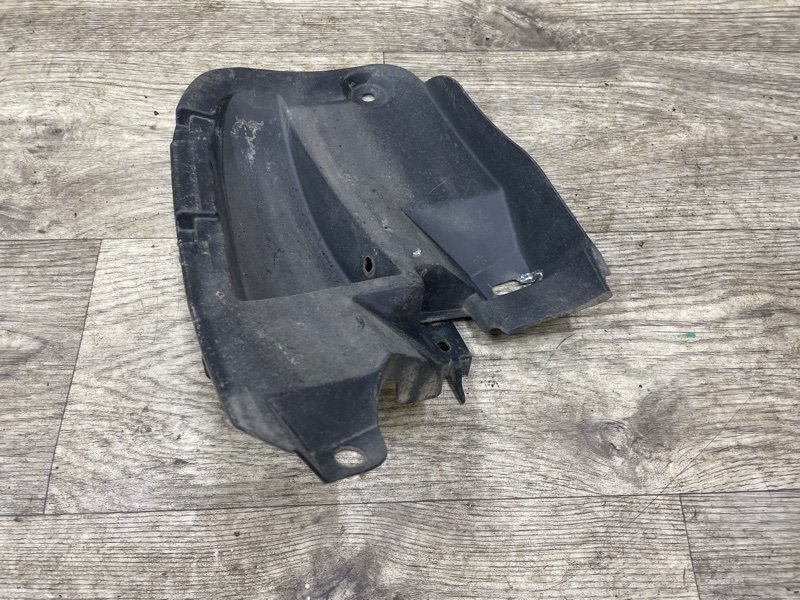 Подкрылок Toyota Corolla 2008 E150