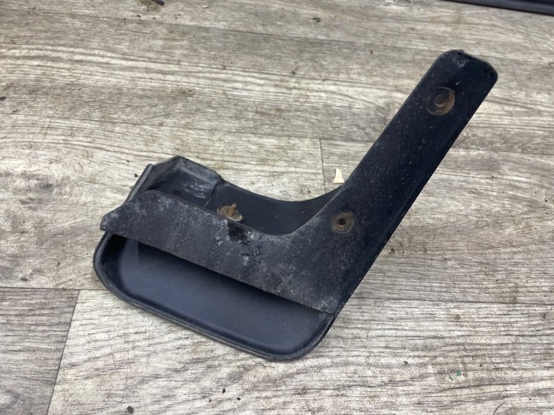 Брызговик Toyota Corolla 2008 E150