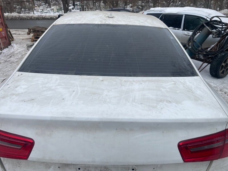 Стекло заднее Audi A6 2012