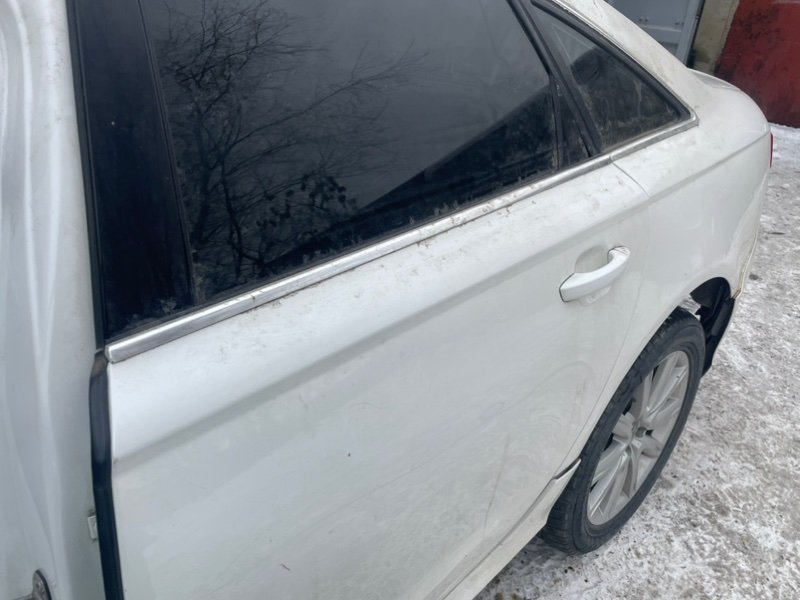 Дверь Audi A6 2012