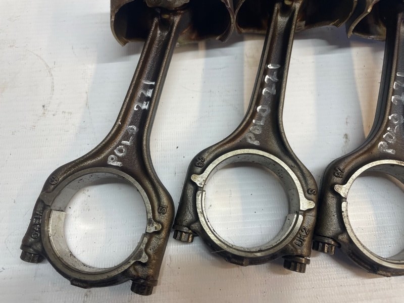 Поршень Volkswagen Polo 2017