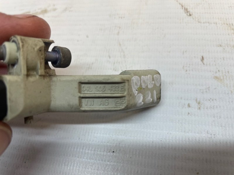 Датчик положения коленвала Volkswagen Polo 2017