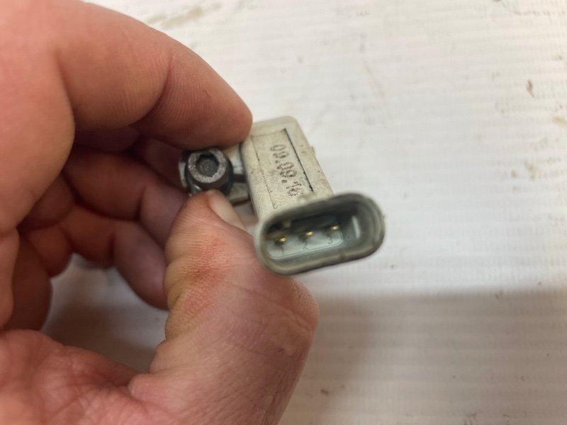 Датчик положения коленвала Volkswagen Polo 2017