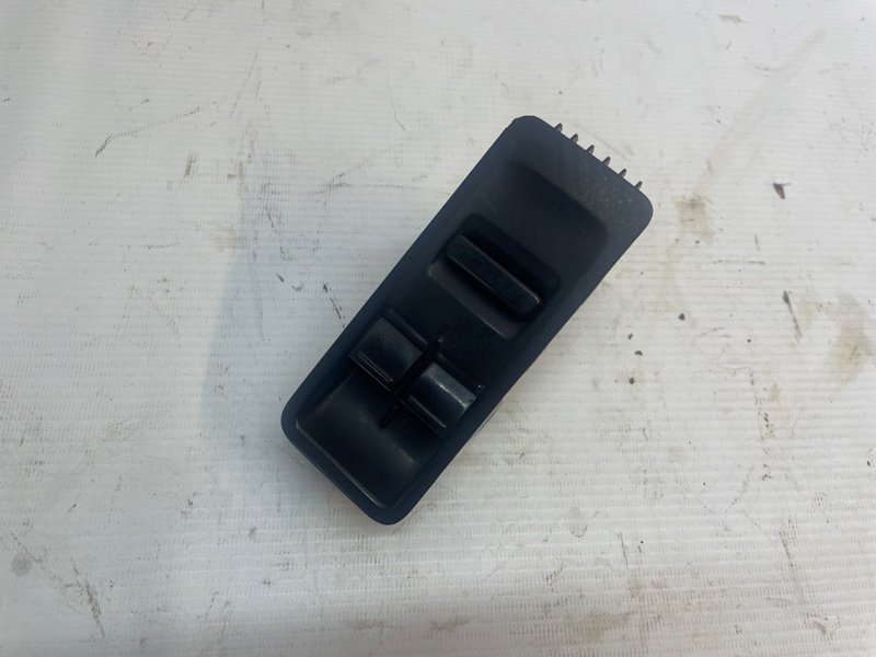 Блок управления стеклоподъемниками Volkswagen Polo 2020