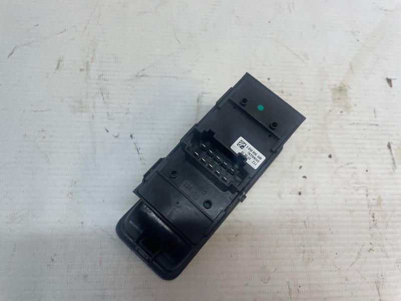 Блок управления стеклоподъемниками Volkswagen Polo 2020