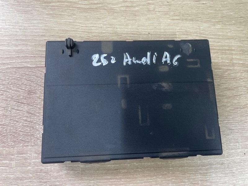 Блок управления Audi A6 2012