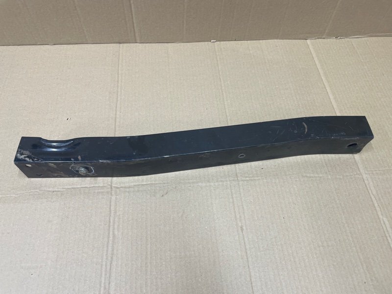 Кронштейн lada vesta 2020