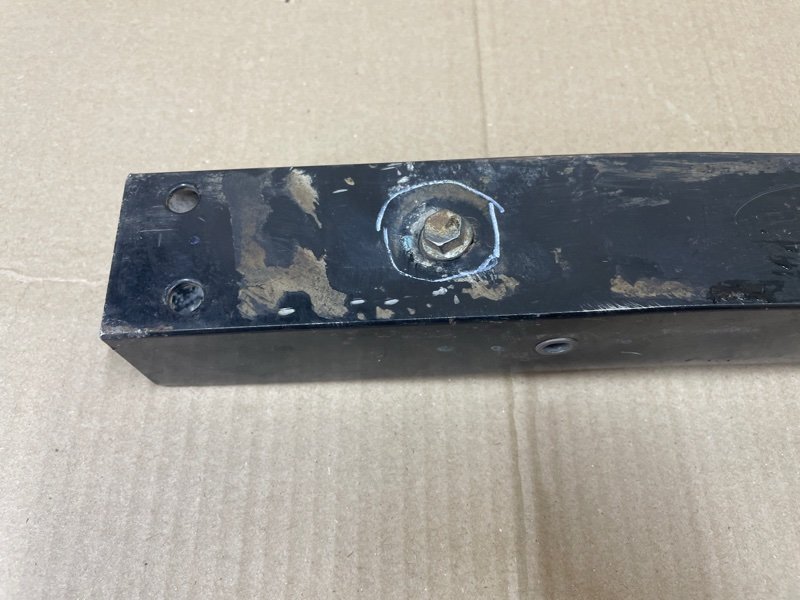 Кронштейн lada vesta 2020