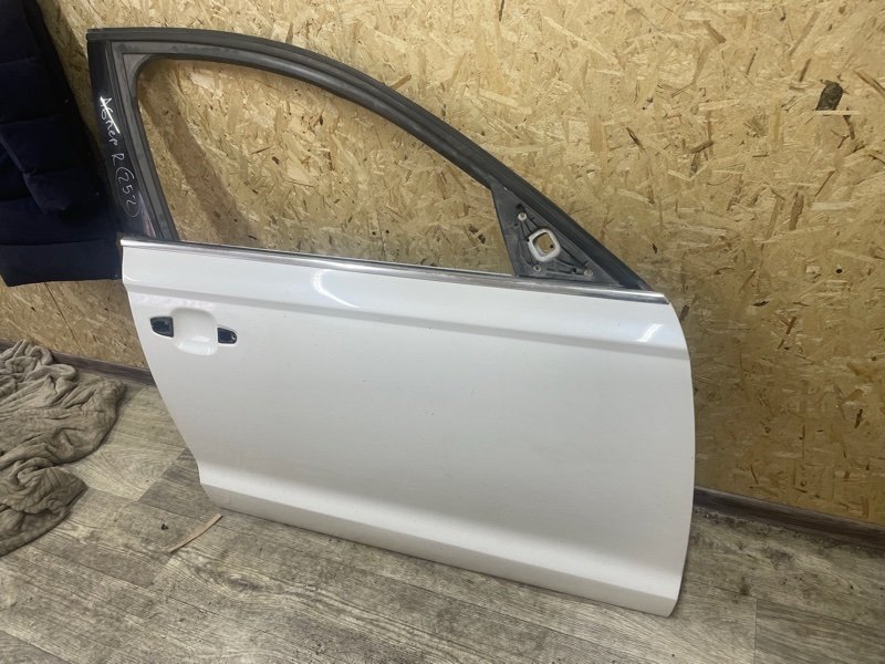 Дверь Audi A6 2012