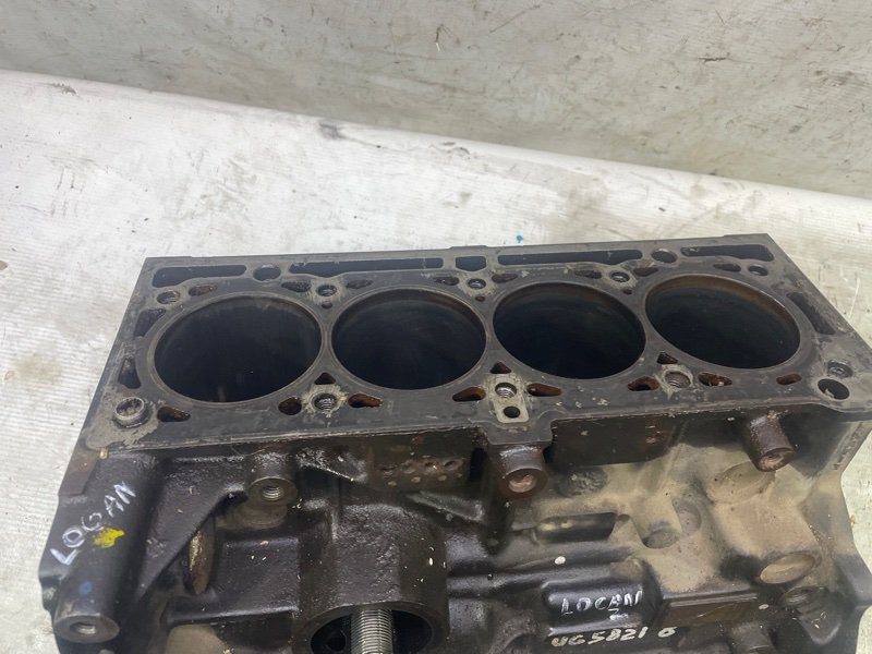 Блок цилиндров Renault Logan 2020 L8