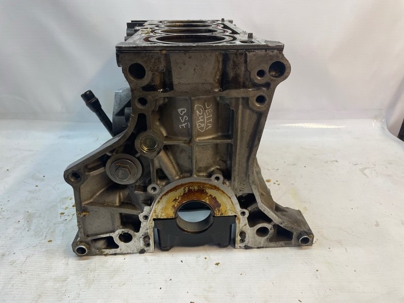 Блок цилиндров Volkswagen Jetta 2008