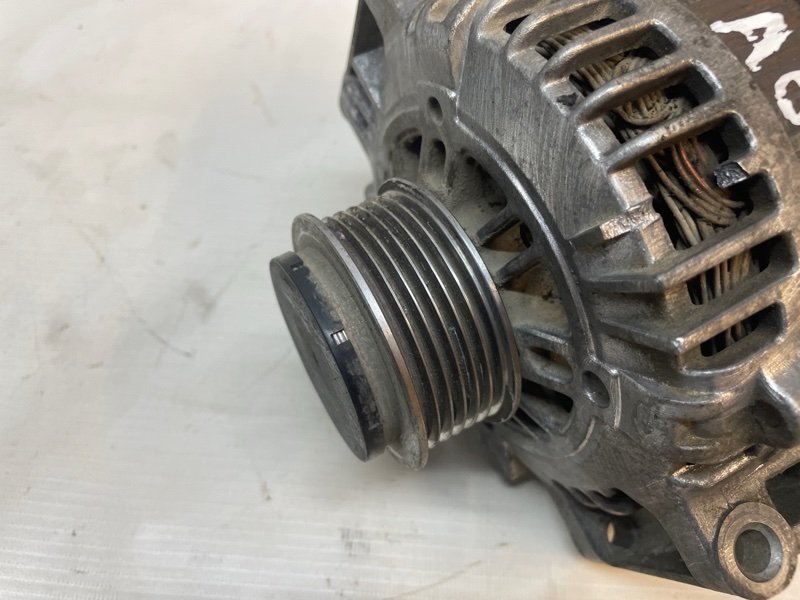 Генератор Audi A6 2012