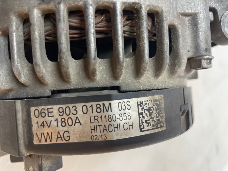 Генератор Audi A6 2012