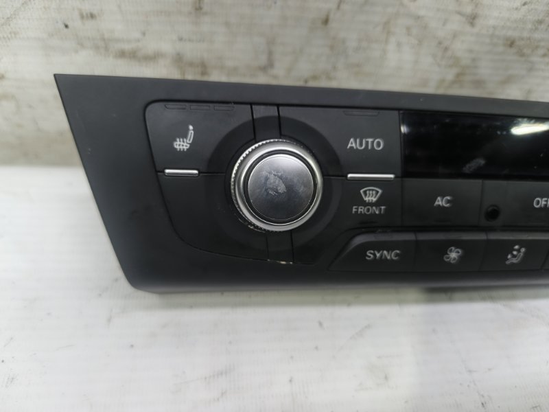 Блок управления климат-контролем Audi A6 2012