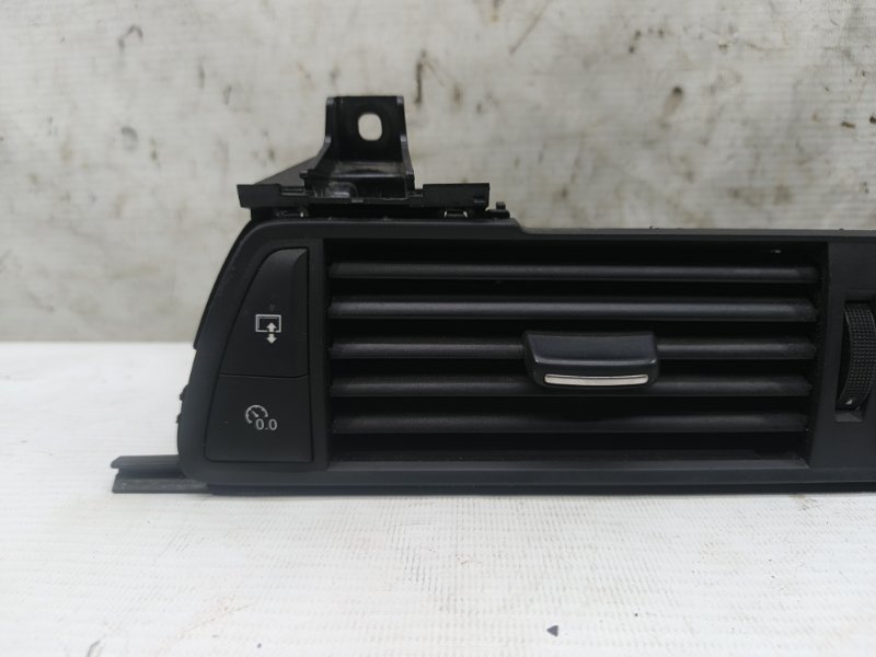 Дефлектор воздушный Audi A6 2012