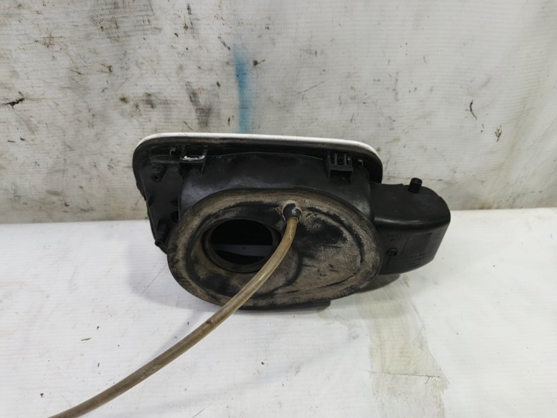 Лючок бензобака Audi A6 2012