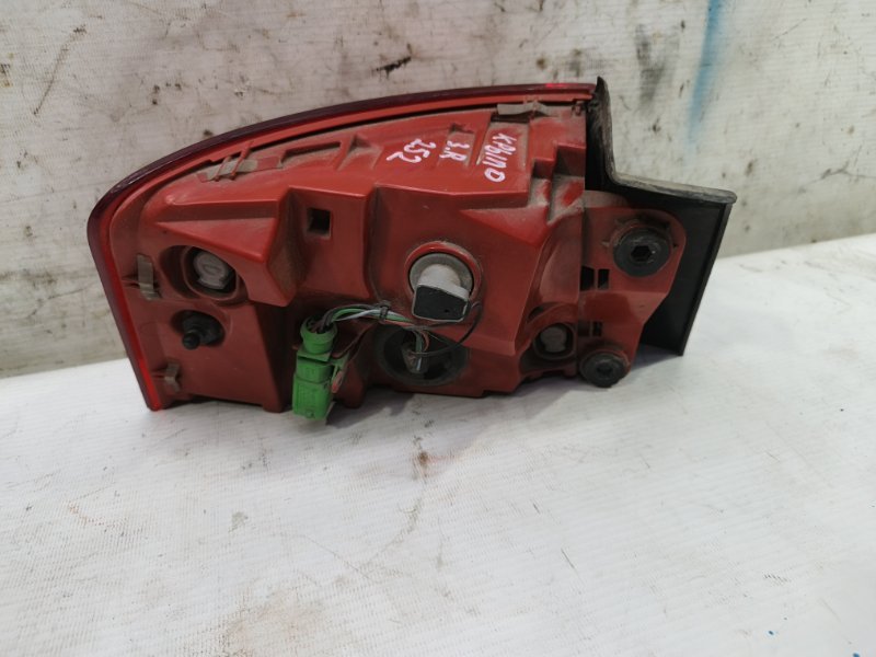 Фонарь Audi A6 2012