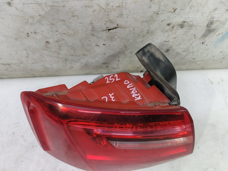 Фонарь Audi A6 2012